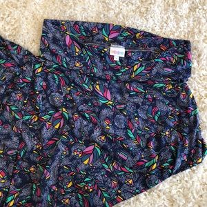 LuLaRoe Feather Print Maxi Skirt